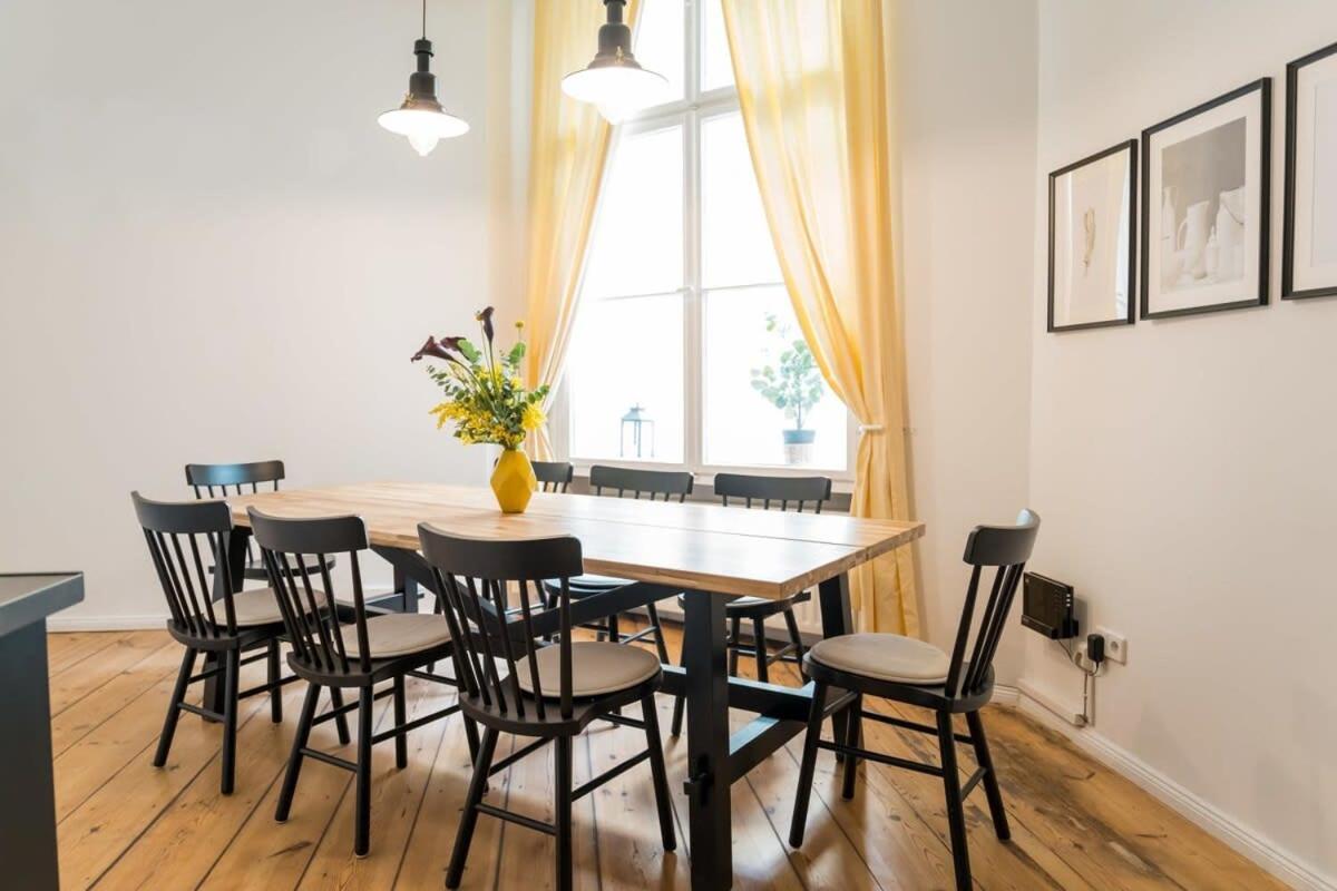 Apartment At Rosenthaler Platz Berlin Exterior foto