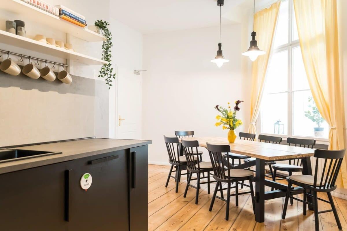 Apartment At Rosenthaler Platz Berlin Exterior foto