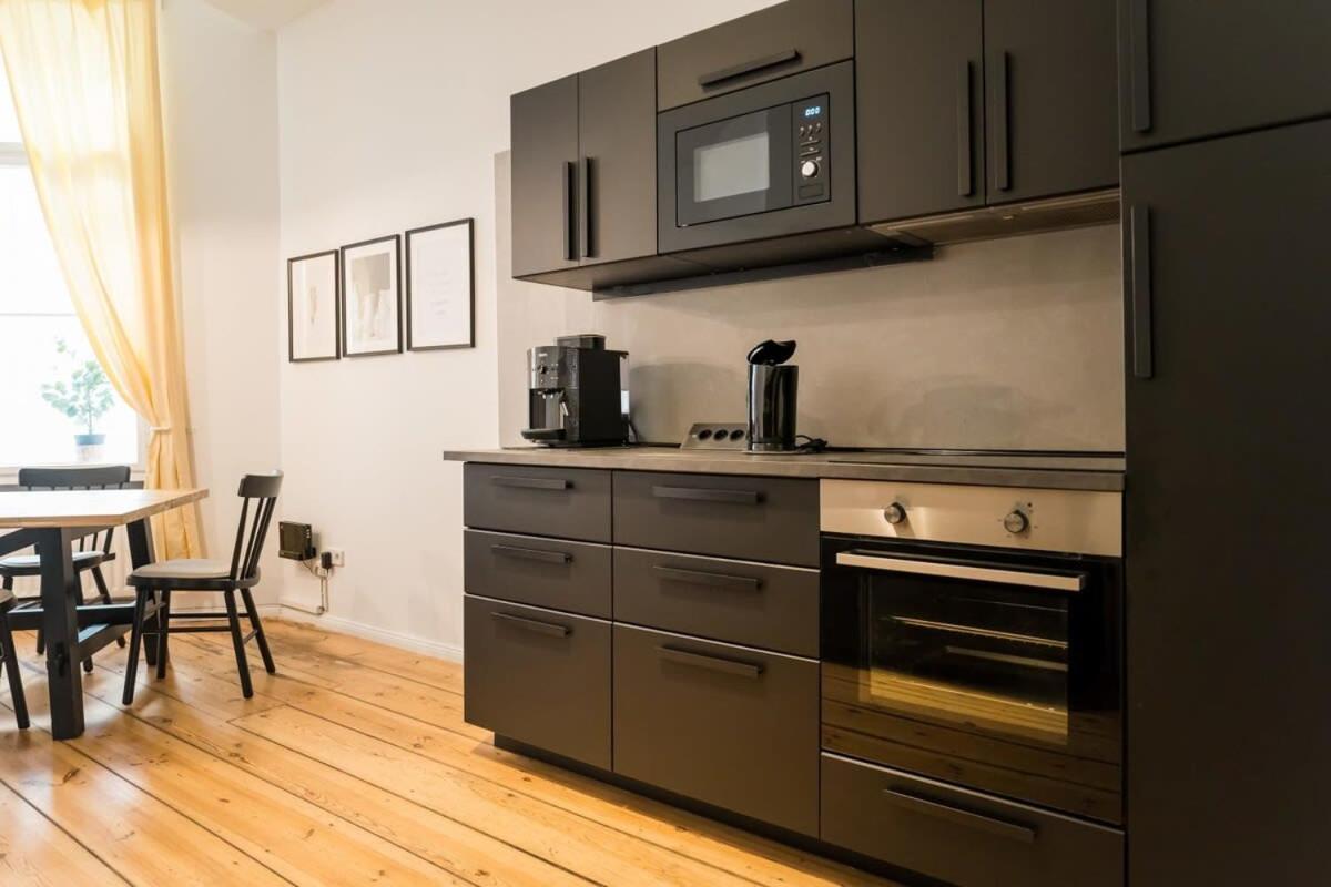 Apartment At Rosenthaler Platz Berlin Exterior foto